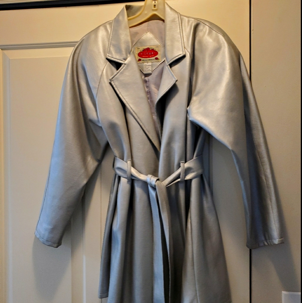 Silver Jacket, can be bundled!